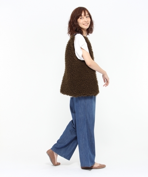 LAKOLE(ラコレ)の「【撥水】スエードフラットパンプス / LAKOLE(パンプス・レディース・ブラック/サンドグレー/その他16/マスタード・LARGE/SMALL/MEDIUM)」の7枚目の写真