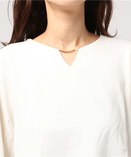 Honeys（ハニーズ）の「メタルパーツプルオーバー（Tシャツ/カットソー・レディース・ブラック/ベージュ/オフホワイト/ピンク/ブルー/マスタード・L/M）」の9枚目の写真