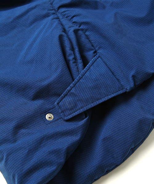 dip（ディップ）の「dip×世間知らず../プルオーバーベスト（ベスト・メンズ・ブルー・MEDIUM/LARGE）」の4枚目の写真