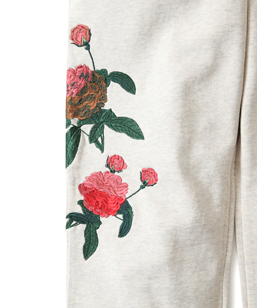 BILLIONAIRE BOYS CLUB(ビリオネア・ボーイズ・クラブ)の「BILLIONAIRE BOYS CLUB EMBROIDERED FLORAL SWEATPANTS 18SPRING(その他パンツ・メンズ・ブラック/オフホワイト・MEDIUM/SMALL/LARGE)」の7枚目の写真