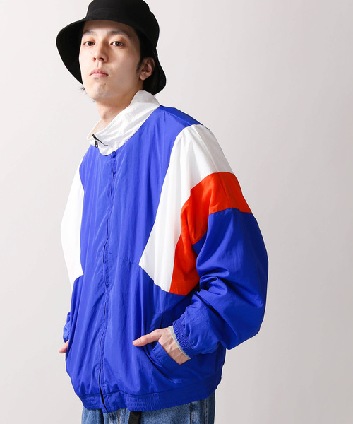 WEGO（ウィゴー）の「WEGO/ナイロンスタンドブルゾン（ブルゾン・メンズ・ブルー/ネイビー/ブラック・LARGE/MEDIUM）」の3枚目の写真