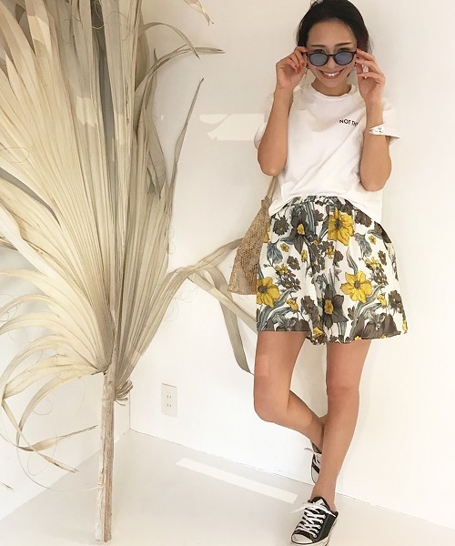 TODAYFUL（トゥデイフル）の「NOT THERE Tシャツ（Tシャツ/カットソー・レディース・レッド/ネイビー・FREE）」の8枚目の写真