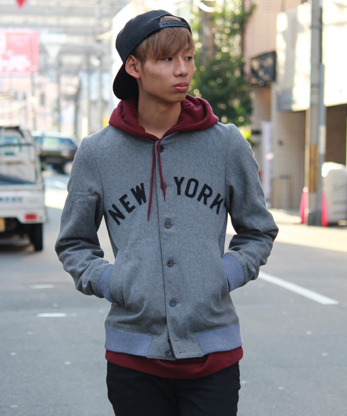 WEGO（ウィゴー）の「WEGO/NEWYORKメルトンスタジャン（スタジャン・メンズ・グレー/ネイビー/ロイヤルブルー・MEDIUM/LARGE）」の2枚目の写真