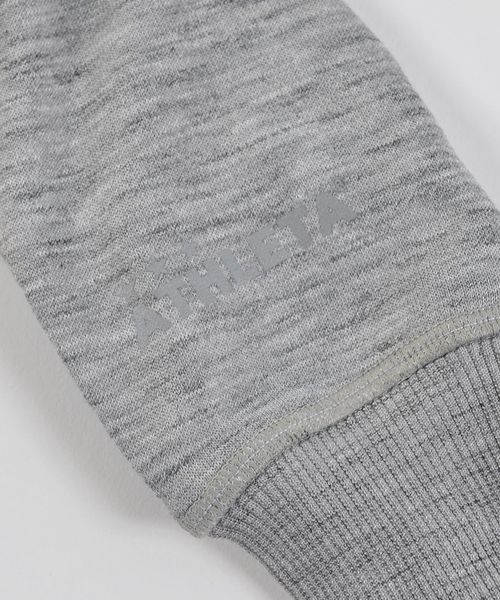 ATHLETA(アスレタ)の「ATHLETA:ジップ フード パーカー【SHIPS別注】(100~130cm)(パーカー・キッズ・ブラック/グレー・100/110/120/130)」の6枚目の写真