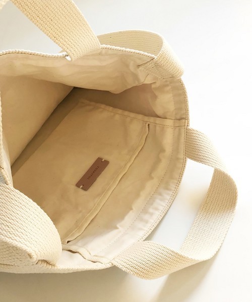 TODAYFUL（トゥデイフル）の「ヘビーキャンバスバッグ（ショルダーバッグ・レディース・ホワイト・FREE）」の7枚目の写真