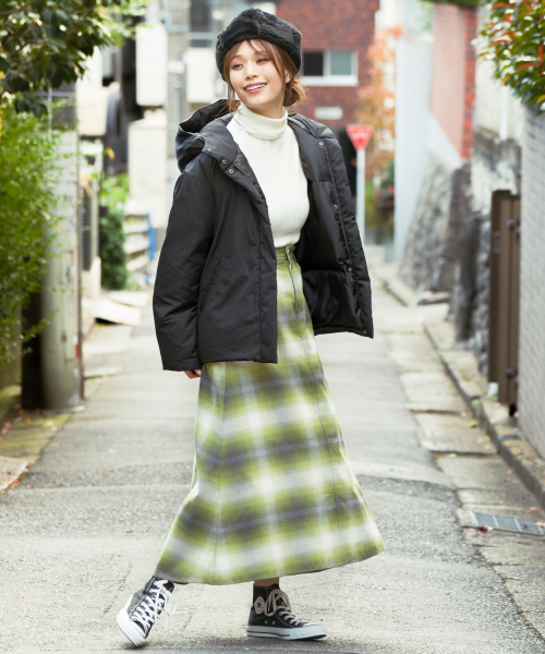 BAYFLOW(ベイフロー)の「タートルニットプルオーバー(ニット/セーター・レディース・ホワイト/ベージュ/ブラック/グレー・MEDIUM/SMALL)」の5枚目の写真