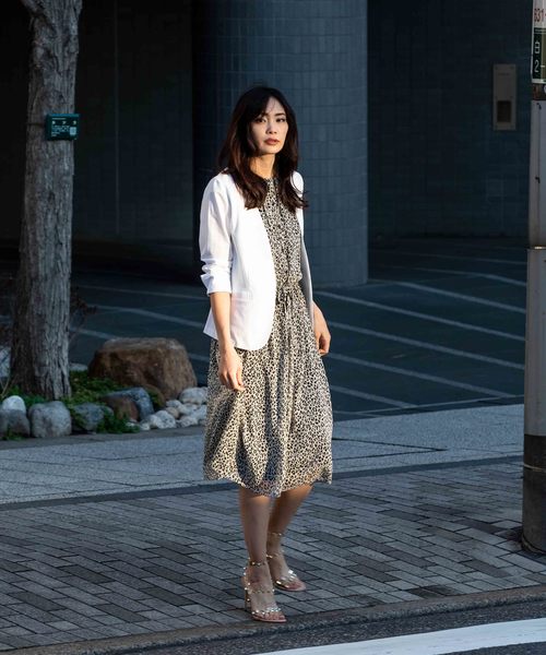 A/C DESIGN BY ALPHA CUBIC（エーシーデザインバイアルファキュービック）の「ノースリーブワンピース（ワンピース・レディース・オフホワイト/ネイビー/ブラック・9号/11号/13号）」の8枚目の写真