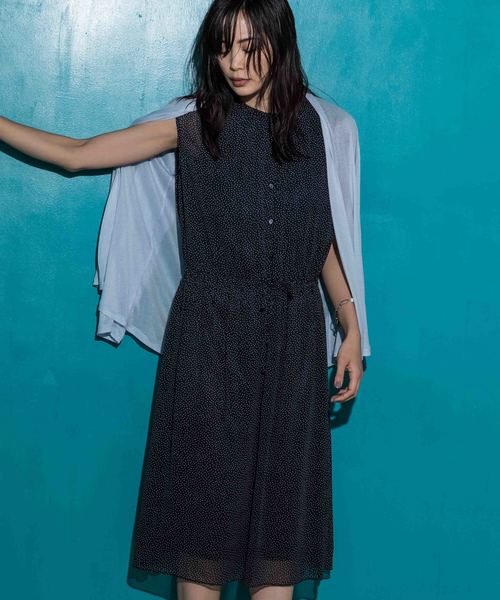 A/C DESIGN BY ALPHA CUBIC（エーシーデザインバイアルファキュービック）の「ノースリーブワンピース（ワンピース・レディース・オフホワイト/ネイビー/ブラック・9号/11号/13号）」の19枚目の写真