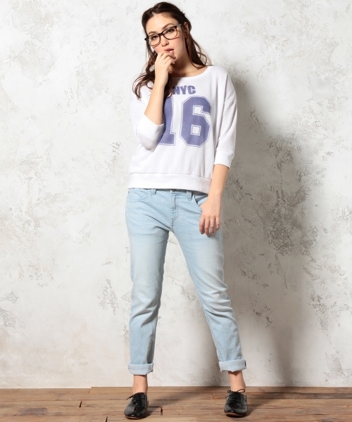 green label relaxing（グリーンレーベルリラクシング）の「NYC 16 スウェット GLR12（スウェット・レディース・ホワイト/ダークグレー・フリー）」の10枚目の写真