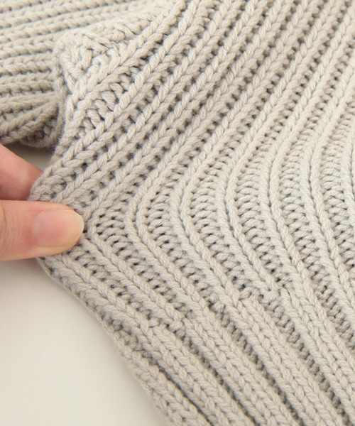 titivate(ティティベイト)の「ボリュームニット(ニット/セーター・レディース・アイボリー/ライトベージュ/ライトグレー/ライトブラウン/チャコール/ブラック・S/M)」の12枚目の写真