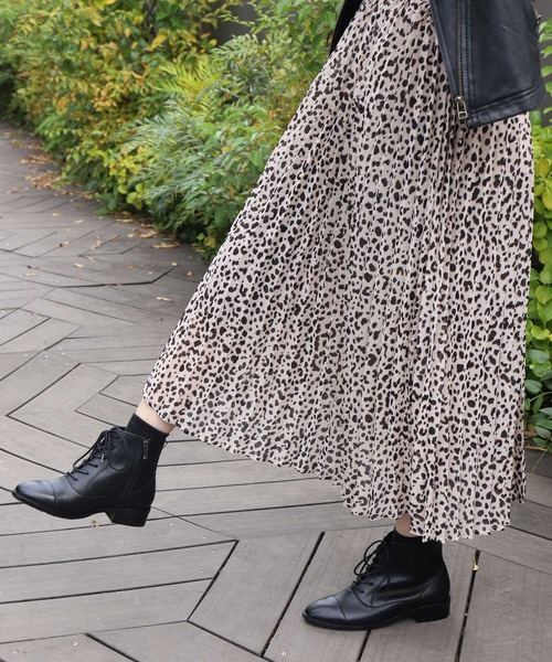 artemis by DIANA（アルテミスバイダイアナ）の「本革レースアップショートブーツ（ブーツ・レディース・ブラック/ダークブラウン・22.5cm/23.0cm/23.5cm/24.0cm/24.5cm）」の12枚目の写真