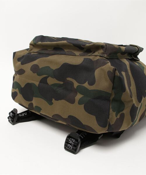 A BATHING APE（アベイシングエイプ）の「BAPE X OUTDOOR