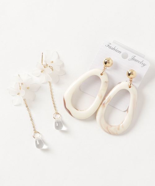 LA VORAGINE(ラ ヴォラジネ)の「ピアス(ピアス(両耳用)・レディース・ホワイト/オレンジ/ブルー/イエロー系その他/ピンク系その他/その他10/その他13/A/J/M/Q/R/S/ホワイト系その他6/ホワイト系その他7/ブラック系その他2/ブラック系その他4/ブラック系その他5/ブラック系その他6/ブラック系その他7/グレー系その他2/グレー系その他3/グレー系その他4/グレー系その他5/グレー系その他6/グレー系その他7/ピンク系その他4/ピンク系その他5/ピンク系その他6/ピンク系その他7/レッド系その他2/レッド系その他3/レッド系その他4/レッド系その他5/レッド系その他6/レッド系その他7/オレンジ系その他6/イエロー系その他2/イエロー系その他4/イエロー系その他5/イエロー系その他6/イエロー系その他7/ゴールド系その他3/ゴールド系その他5/ゴールド系その他6/ゴールド系その他7/シルバー系その他4/シルバー系その他6/シルバー系その他7/ベージュ系その他2/ベージュ系その他3/ベージュ系その他5/ベージュ系その他6/ベージュ系その他7/ブラウン系その他6/グリーン系その他3/グリーン系その他4/グリーン系その他5/グリーン系その他6/その他18/その他25/T/U/V/X/イエロー系その他3・FREE)」の3枚目の写真