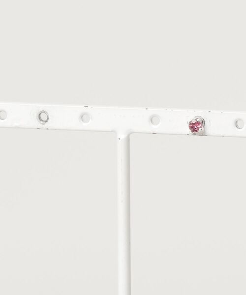 LUGG NAGG（ラグナグ）の「【LUGG NAGG SELECT/ ラグナグセレクト】シルバー925製　3㎜誕生石ピアス[片耳用]（ピアス（片耳用）・メンズ・ライトグリーン/パープル/ラベンダー/ピンク/レッド/ワイン/グリーン/ホワイト/クリア/イエロー/ブルー/ライトブルー・8月/2月/12月/10月/7月/1月/5月/6月/4月/11月/9月/3月）」の10枚目の写真