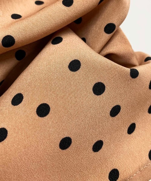 PICCIN(ピッチン)の「スタンドカラードットブラウス(シャツ/ブラウス・レディース・ブラック/ベージュ・M)」の22枚目の写真