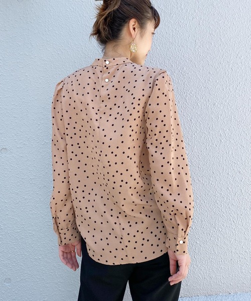 PICCIN(ピッチン)の「スタンドカラードットブラウス(シャツ/ブラウス・レディース・ブラック/ベージュ・M)」の5枚目の写真