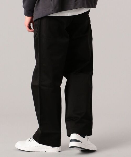 SHIPS(シップス)の「SC: ハイカウント ミリタリー 2タック ワイド チノパンツ(チノパンツ・メンズ・ブラック/ベージュ・SMALL/MEDIUM/LARGE/X-LARGE)」の5枚目の写真
