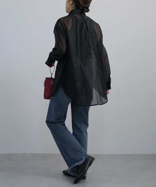 ap retro（アプレトロ）の「シアービッグロングシャツ【ZOZOTOWN限定商品】（シャツ/ブラウス・レディース・ブラック/ブラウン/グリーン/アイボリー/グレイッシュベージュ・FREE）」の15枚目の写真