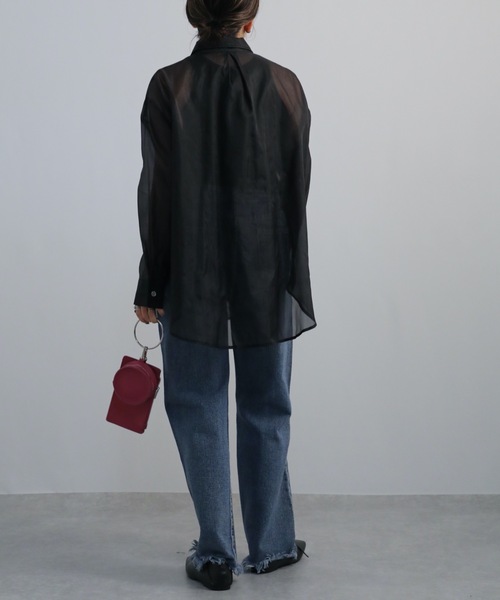 ap retro（アプレトロ）の「シアービッグロングシャツ【ZOZOTOWN限定商品】（シャツ/ブラウス・レディース・ブラック/ブラウン/グリーン/アイボリー/グレイッシュベージュ・FREE）」の16枚目の写真