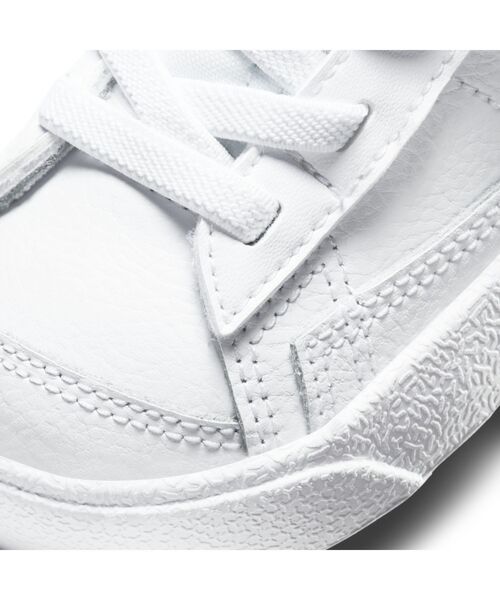 NIKE（ナイキ）の「ナイキ ブレーザー MID '77 SE キッズ