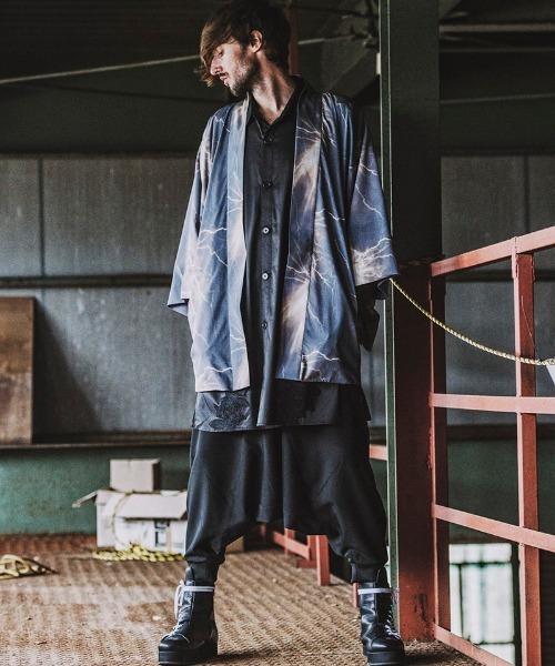 NO ID.(ノーアイディ)の「mcg2770-ワイドスリーブガウン(カーディガン/ボレロ・メンズ・イエロー/ブルー/パープル・ONE SIZE)」の22枚目の写真