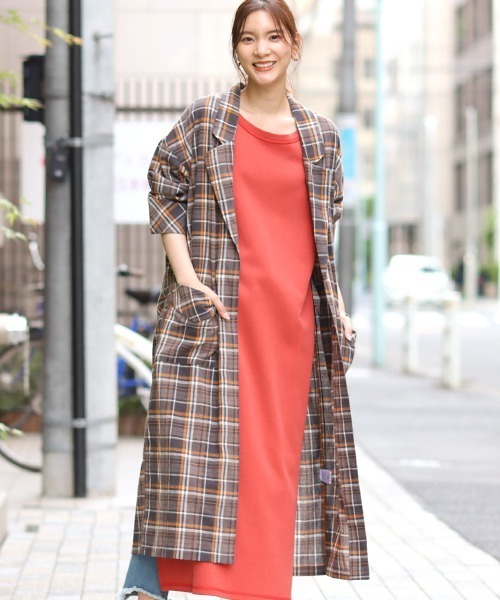 チチカカ（チチカカ）の「チェックローブガウン（ノーカラーコート・レディース・ベージュ/ブラウン・FREE）」の2枚目の写真