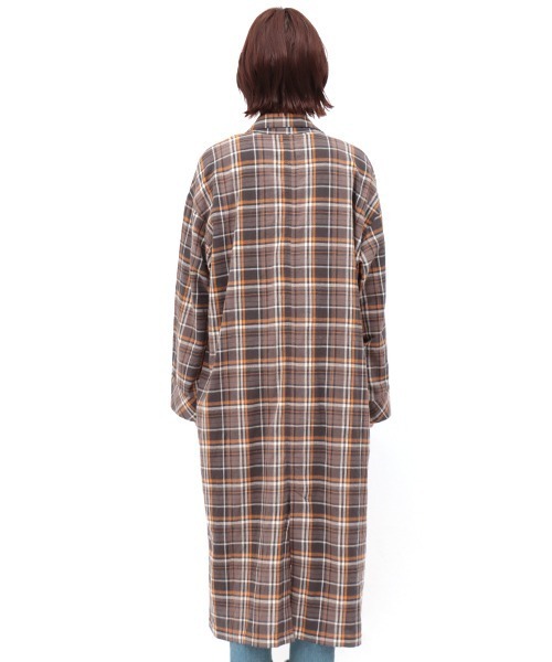 チチカカ（チチカカ）の「チェックローブガウン（ノーカラーコート・レディース・ベージュ/ブラウン・FREE）」の10枚目の写真