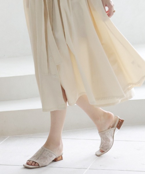 スクエアトゥチュールクリアヒールサンダル