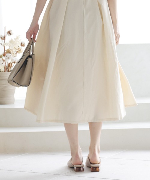 スクエアトゥチュールクリアヒールサンダル