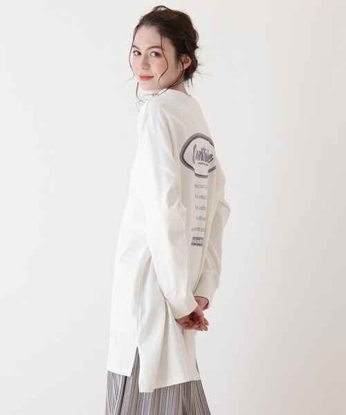 Cutie Blonde（キューティーブロンド）の「◆BIGシルエットバックプリントTシャツワンピ（ワンピース・レディース・ベージュ/パープル/オフホワイト/ブラック・00）」の2枚目の写真