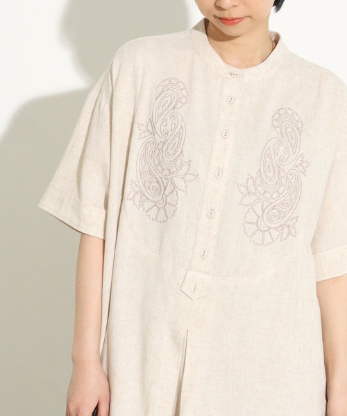 Factor=（ファクターイコール）の「バンドカラー刺繍ビッグシャツ（シャツ/ブラウス・レディース・イエロー×グリーン/ホワイト/ライトベージュ・FREE）」の18枚目の写真