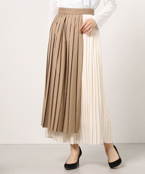 CLANE（クラネ）の「BI COLOR PLEATS SKIRT（スカート・レディース・ベージュ/ネイビー・1/2/0）」の9枚目の写真