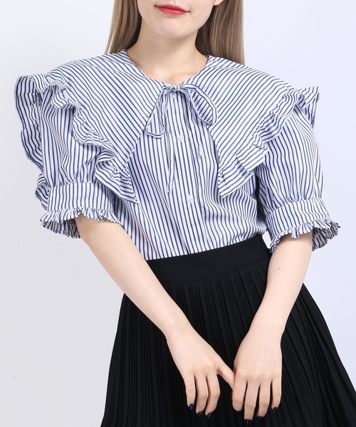 WC（ダブル シー）の「ビッグスクエアカラー半袖ブラウス（シャツ/ブラウス・レディース・ホワイト/ブラック/ブラック系その他/ホワイト系その他・FREE）」の2枚目の写真