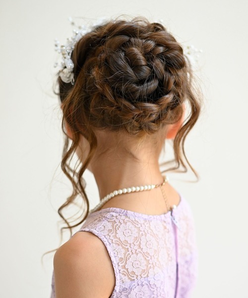 Catherine Cottage（キャサリンコテージ）の「パールリボンフラワーティアラ（その他ヘアアクセサリー・キッズ・ホワイト系・FREE）」の4枚目の写真