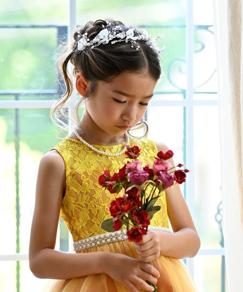 Catherine Cottage（キャサリンコテージ）の「パールリボンフラワーティアラ（その他ヘアアクセサリー・キッズ・ホワイト系・FREE）」の5枚目の写真