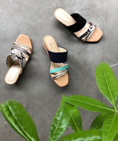 enchanted prima(エンチャンテッドプリマ)の「バイカラーストラップウエッジミュールサンダル(サンダル・レディース・ブルー/ブラックミックス/パイソン・LL/S/M/L)」の9枚目の写真