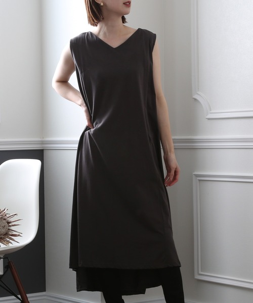ElegChic(エレグシック)の「Aライン タック ワンピース(ワンピース・レディース・チャコールグレー/ブラック/モカ・4L/M/XL)」の1枚目の写真