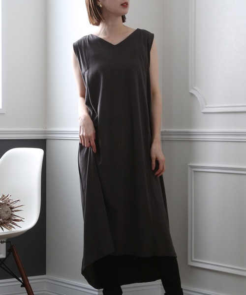 ElegChic(エレグシック)の「Aライン タック ワンピース(ワンピース・レディース・チャコールグレー/ブラック/モカ・4L/M/XL)」の6枚目の写真