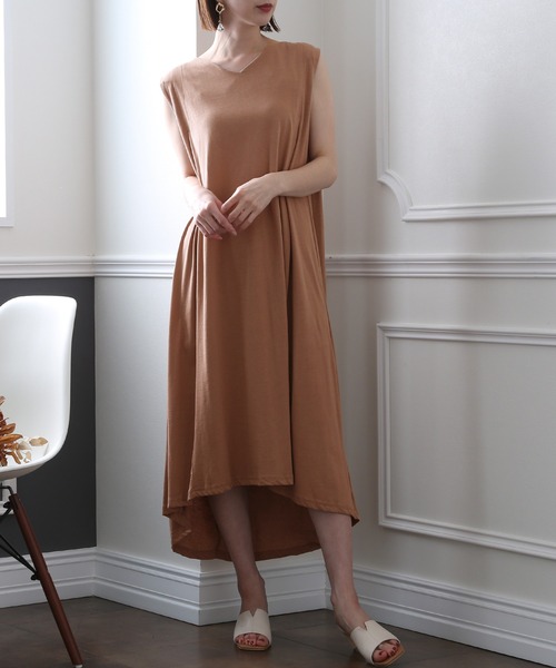 ElegChic(エレグシック)の「Aライン タック ワンピース(ワンピース・レディース・チャコールグレー/ブラック/モカ・4L/M/XL)」の5枚目の写真