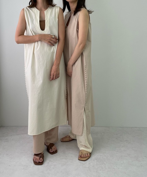 LE MORE(リモア)の「Uネックデザインベストワンピース(ワンピース・レディース・ベージュ/アイボリー・FREE)」の17枚目の写真