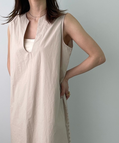 LE MORE(リモア)の「Uネックデザインベストワンピース(ワンピース・レディース・ベージュ/アイボリー・FREE)」の21枚目の写真