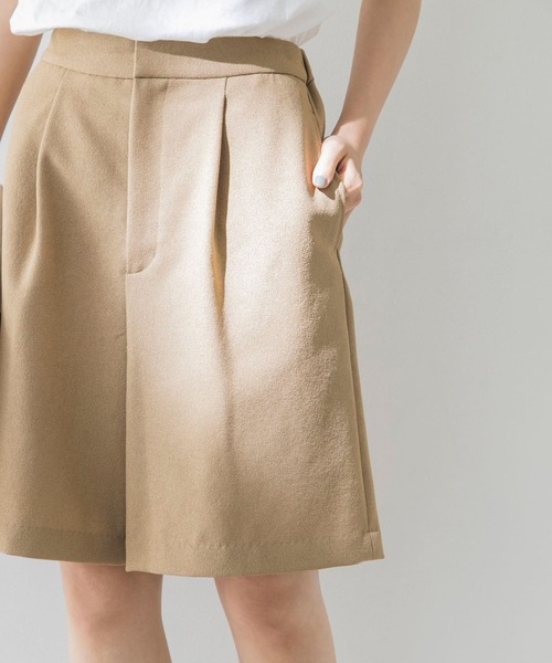 URBAN RESEARCH(アーバンリサーチ)の「オックスハーフパンツ(その他パンツ・レディース・ベージュ/ブラック・36/38)」の18枚目の写真