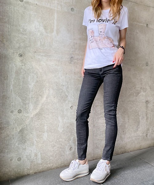 Desert　Rose（デザートローズ）の「【Praia/プライア】ストレッチスキニーデニム（デニムパンツ・レディース・ブラック・MEDIUM/SMALL）」の10枚目の写真