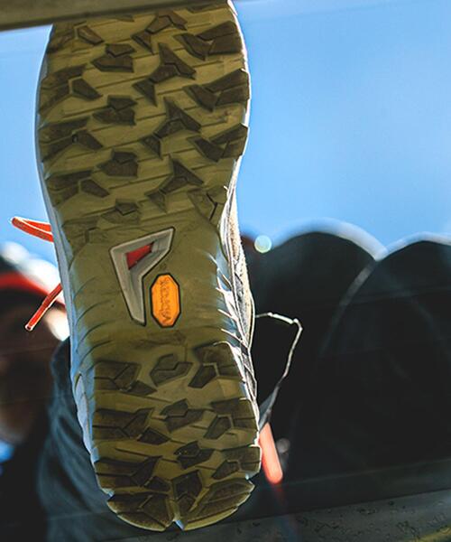 Mammut（マムート）の「＜MAMMUT（マムート） × hobo（ホーボー）＞ S/Low GTX/スニーカー（スニーカー・メンズ・ベージュ・8/10/9/7/7h/8h/9h/10h/6h）」の5枚目の写真