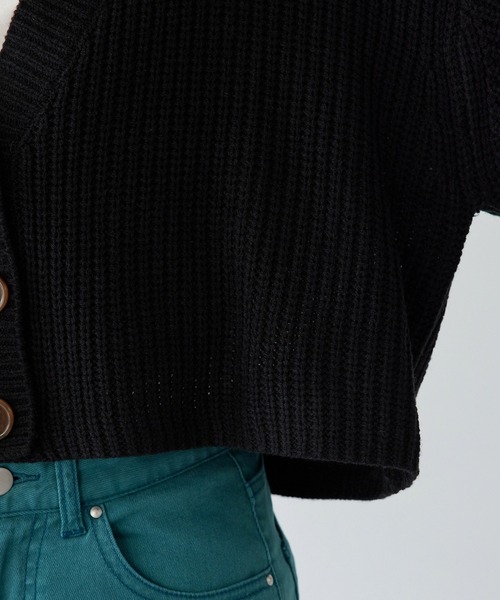 vis-`a-vis（ビサビ）の「【WEB限定】着回し力抜群ショート丈ボリュームスリーブカーディガン（カーディガン/ボレロ・レディース・ブラック/ベージュ/ピンク系その他2・FREE）」の17枚目の写真