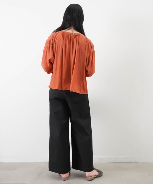 malla（マーラ）の「malla マーラ 割繊2wayギャザーブラウス（シャツ/ブラウス・レディース・アイボリー/ブラック/オレンジ・FREE）」の17枚目の写真