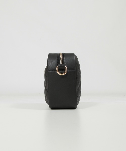 Julia Boutique（ジュリアブティック）の「キルティングスクエアチェーンショルダーバッグ/21600（ショルダーバッグ・レディース・オフホワイト/ブラック/ピンク・ONE）」の22枚目の写真