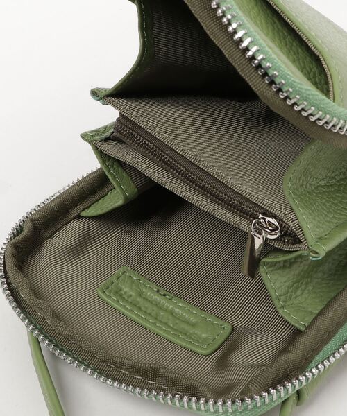 BEAUTY&YOUTH UNITED ARROWS（ビューティーアンドユースユナイテッドアローズ）の「ショルダーバッグ（ショルダーバッグ・レディース・ブラウン・FREE）」の4枚目の写真