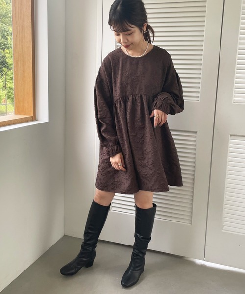 Cheek（チーク）の「花柄膨れジャガードフレアブラウス（チュニック・レディース・アイボリー/ブラック/ブラウン・MEDIUM）」の13枚目の写真