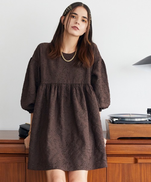 Cheek（チーク）の「花柄膨れジャガードフレアブラウス（チュニック・レディース・アイボリー/ブラック/ブラウン・MEDIUM）」の21枚目の写真